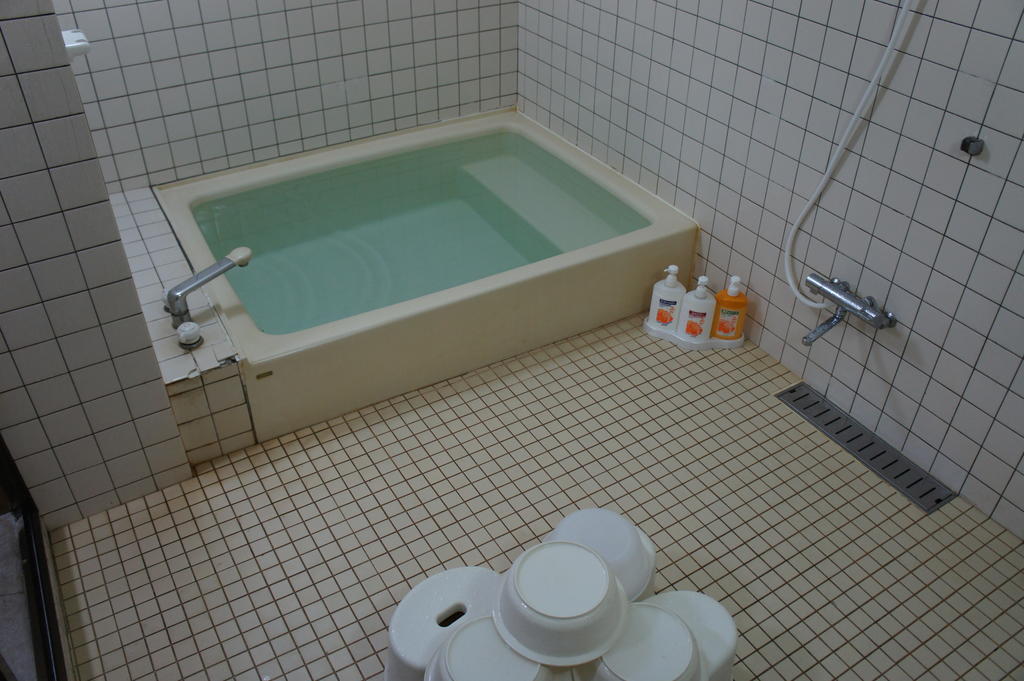 Miyoshiya Ryokan Tanabe Buitenkant foto